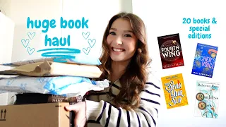 HUGE Book Haul & Unboxing