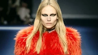 Natasha Poly x Versace I Runway Walk Compilation