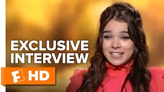 Hailee Steinfeld and Kyra Sedgwick Exclusive 'The Edge of Seventeen' Interview (2016)