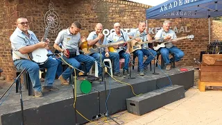 Dagbreek Boereorkes by die Voortrekkermonument