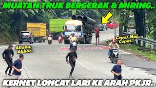 DETIK-DETIK MENEGANGKAN !!! Muatan Truk Pipa Raksasa Bergerak & Miring, Kernet Loncat Lari Arah Pkjr