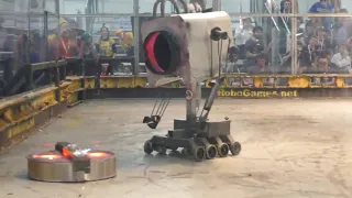 Batalha de Robôs  - 2 batalhas emocionantes