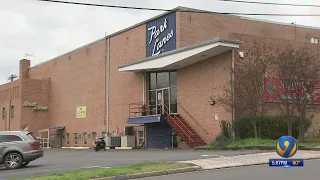 Police search for man who robbed south Charlotte bowling alley, threatened employee with gun