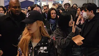 ITZY 있지 arrival @ Charles de Gaulle Airport in Paris for the Courrèges Paris Fashion Week event