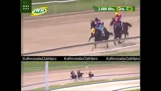 La yegua THE QUEEN NANY gana el Clasico Gustavo J Sanabria del año 2023.