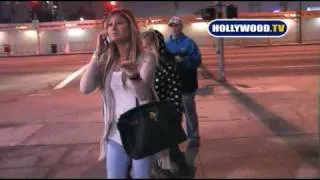 Avril Lavigne Gets Chased by Crazed Fan