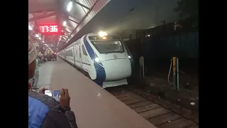howraha to puri vande Bharat Express at New train passing for khargapur station