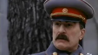 Сталин в фильме Stalin  Роберт Дюваль 1992