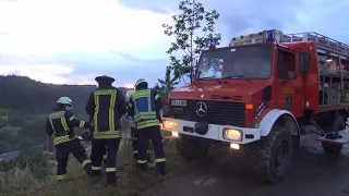 Traktorfahrer nach 80-Meter-Sturz bei Waldrach lebensgefährlich verletzt