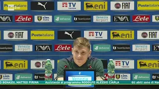 Giornalista Rai gaffe con Barella