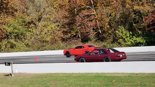 Dodge Challenger Hellcat Runs 10s Vs Foxbody Ford Mustang 1/4 Mile Drag Race