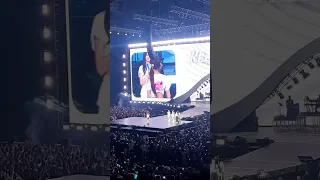 Twice Jihyo & Mina - "Mahal Kita" feat. bully members (5th World Tour Ready To Be Day 1)