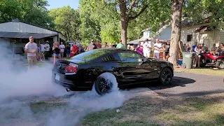 Ford Mustang 5.0 Burnout