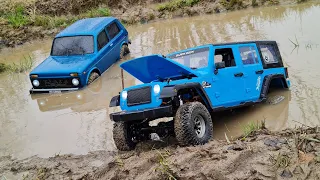 Soviet NIVA 4x4 vs JEEP Wrangler ... RC OFFroad 4x4