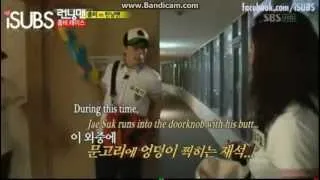 Funny Jaesuk stabbed in the butt by doorknob