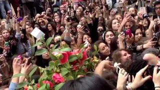 Crazy One Direction fans at hotel exit on Harry Styles