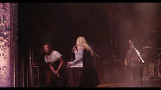 Aly & AJ Perform "Potential Breakup Song" Live at Thalia Hall