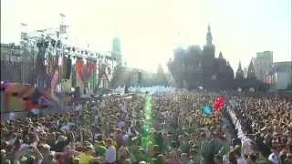 День России 2012 - Елка - На большом воздушном шаре