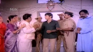 Police Arrest Dr.Rajkumar On His Sister Marriage | Best Scenes from Kannada Movie Samayada Gombe