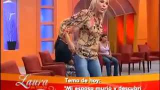 Laura Bozzo - ¡Que pase el muerto!