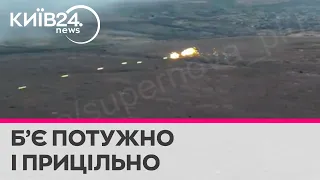 Українська БМП Бредлі стріляє розривними снарядами по окупантах