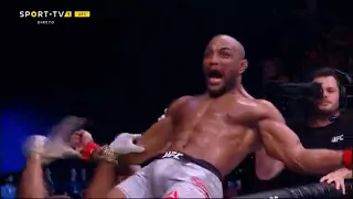 Yoel Romero knocks out luke rockhold in the 3rd round