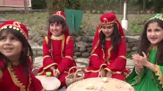 "Hakışta". Masalli 1 saylı məktəbin 1c sinifinin Novruz şənlikləri