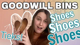 HUGE Goodwill Outlet Haul | 80lbs of Shoes!!