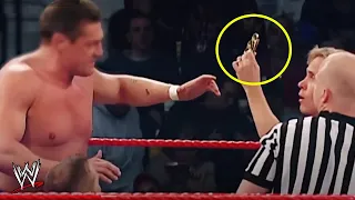 10 WWE Referees That Had 100000 Intelligence Against Wrestlers