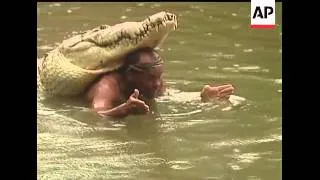 Chito, a Costa Rican fisherman, found a crocodile near death 20 years ago. He nursed him back to hea