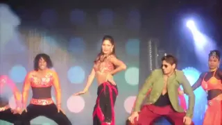 Kala Choshma Sidharth Malhotra and Katrina Kaif Dream Team Concert HD