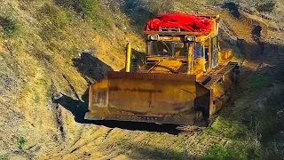 Extreme big Russian diesel-electric dozer tractor DET-250