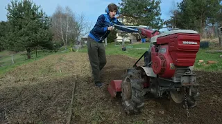 Wie ich meinen Garten im Frühling mit der Honda F800 anlege!