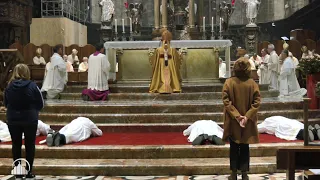 Ordinati in  Duomo cinque nuovi diaconi permanenti per la Chiesa di Milano:  ecco alcuni momenti