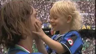 Zlatan Ibrahemovic Kiss his son