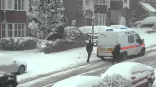 How Londoners cope, driving in the snow! lol