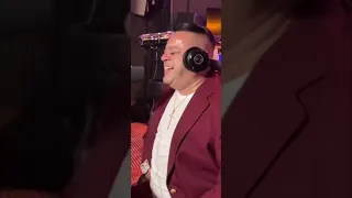 Adrian Minune—Stau și plâng în fața ta🎤live