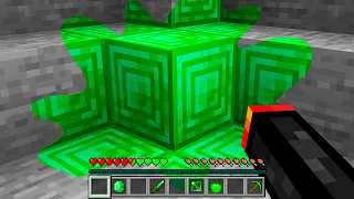 Minecraft but Everything I Touch Turns to Emerald