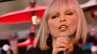 Pat Benatar - Love is a Battlefield (Live)