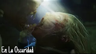 En La Oscuridad (2021) | Trailer Oficial Español Latino