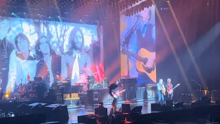 Paul McCartney Jamming on a Uke into “Something” @Oakland Arena 5/8/22