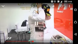 Lewis Hamilton throws cap to Nico 2015 Texas GP F1