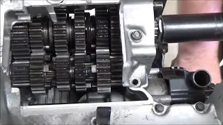 How A Motorcycle Transmission Works (Constant Mesh)