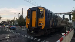 emergency sequence at navigation level crossing