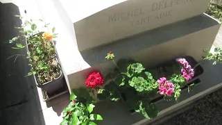 Un cowboy à Paris mai 2022 =Tombe Michel Delpech  / Père Lachaise, le retour!