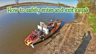 ENTERING AND EXITING A KAYAK WITHOUT STEPPING INTO THE WATER