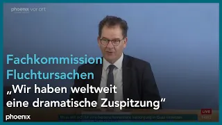 Pressekonferenz der Bundesregierung zum Bericht der Fachkommission Fluchtursachen am 18.05.21