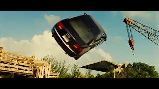 Transporter 2 (2005) - Jason Statham, Removing a Bomb From The Car