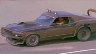 '70 Mustang & hot babes in Stryker