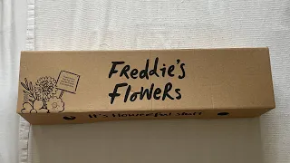 Freddie’s Flowers Subscription Unboxing